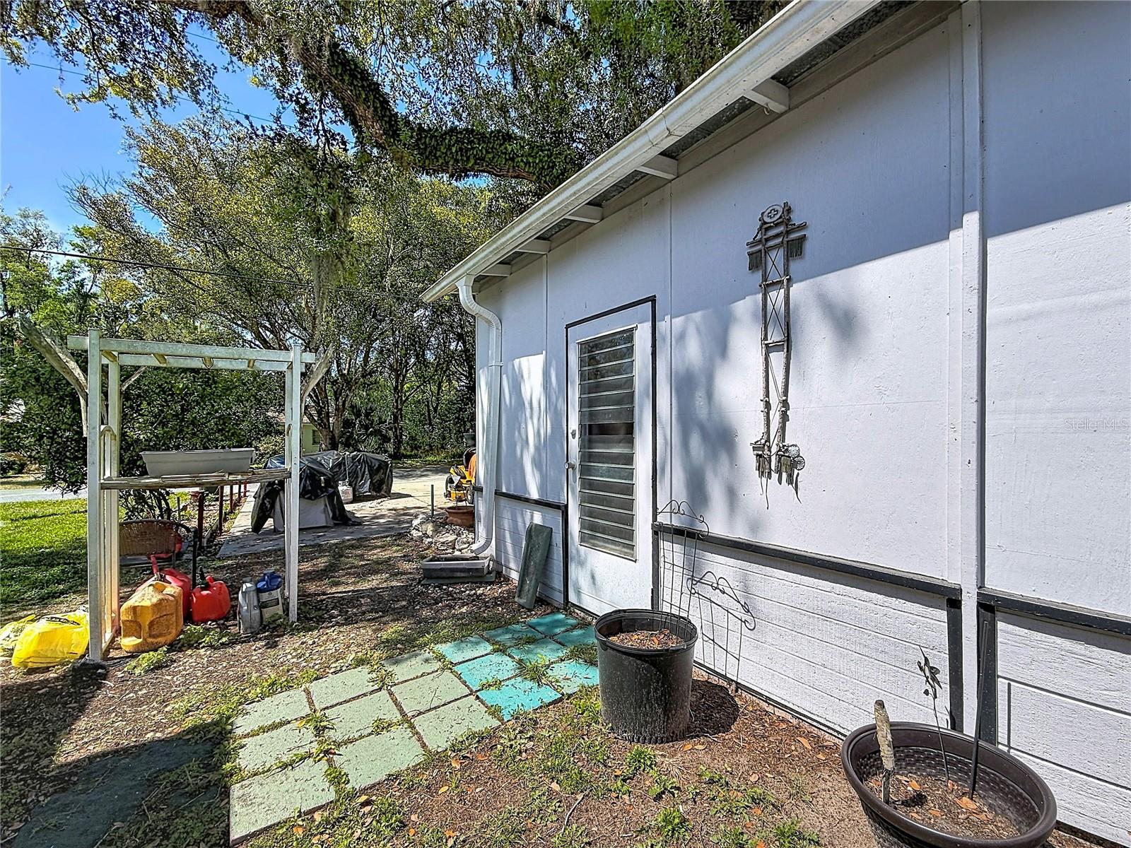 PINE LAKE - Residential