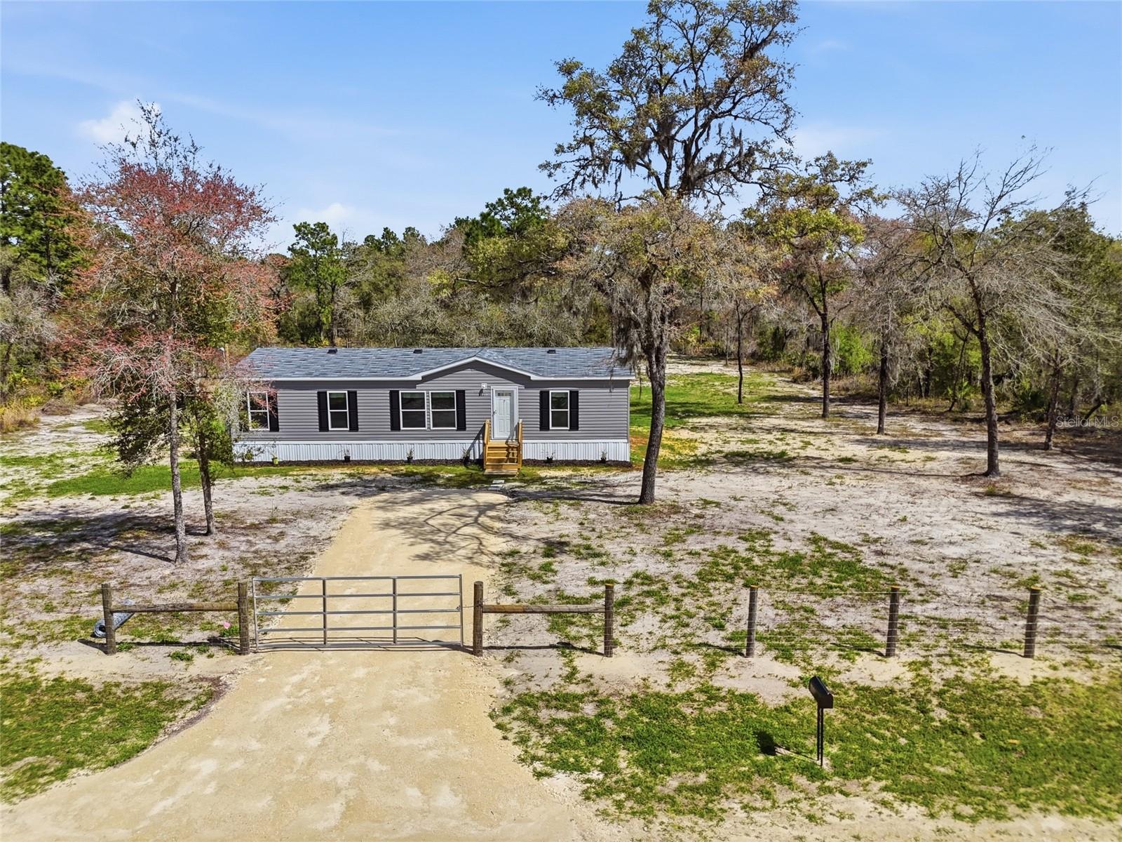 WILLISTON HIGHLANDS - Residential