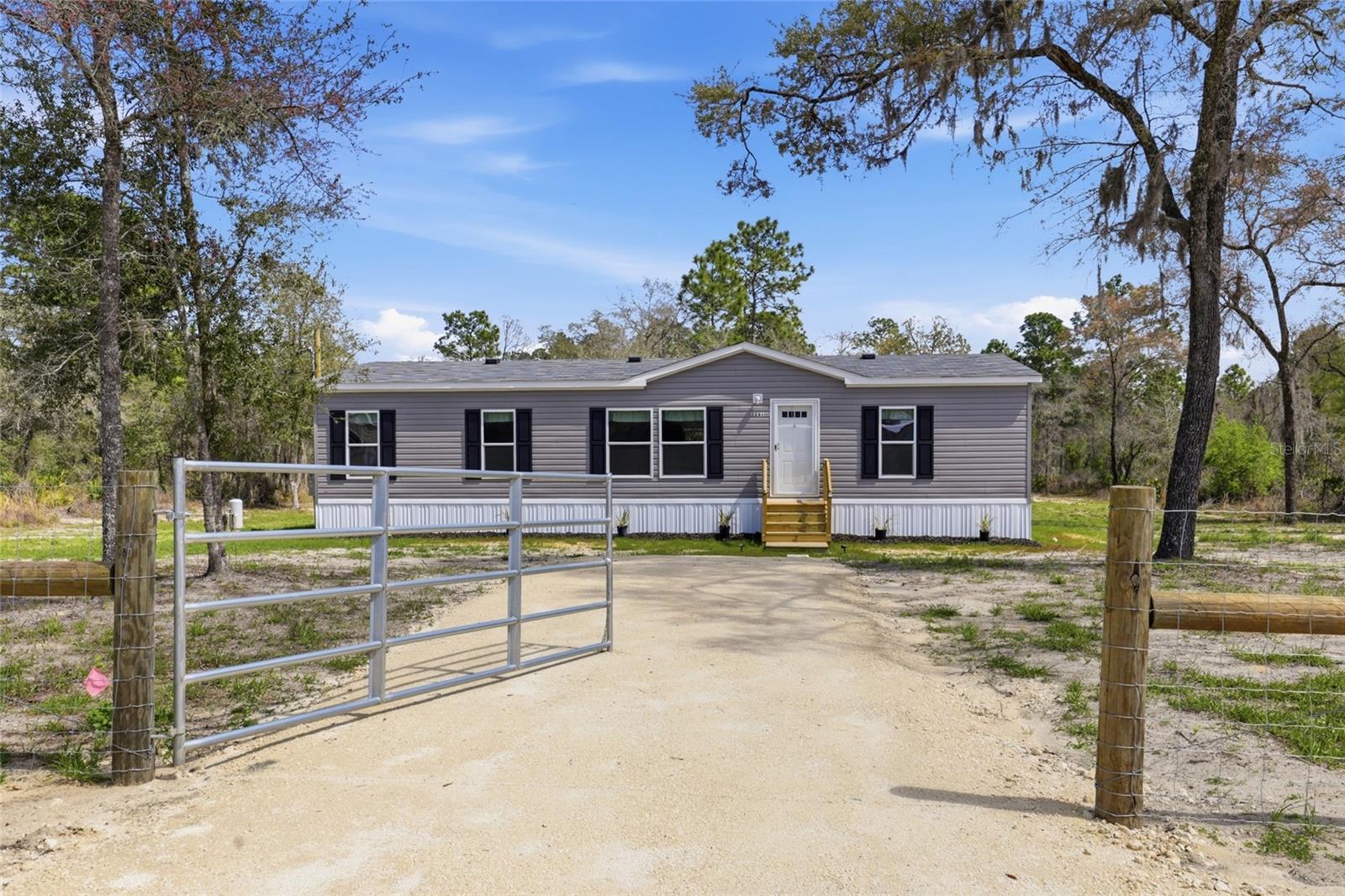 WILLISTON HIGHLANDS - Residential