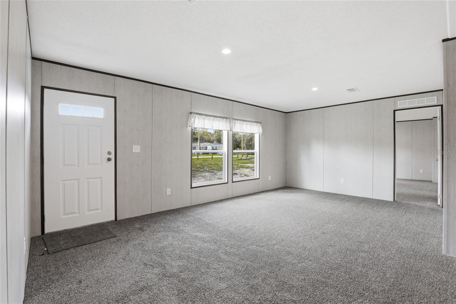 WILLISTON HIGHLANDS - Residential