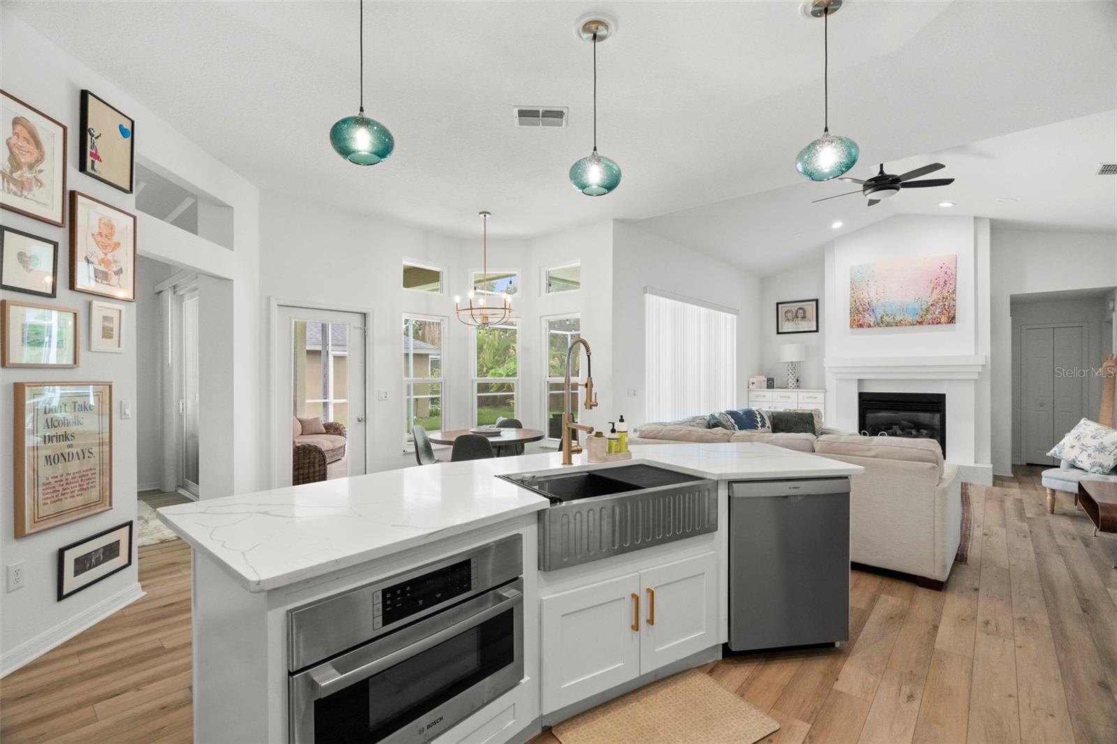 WESTCHASE SEC 370 - Residential Lease