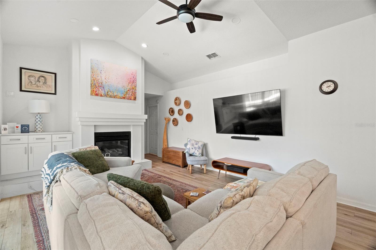 WESTCHASE SEC 370 - Residential Lease