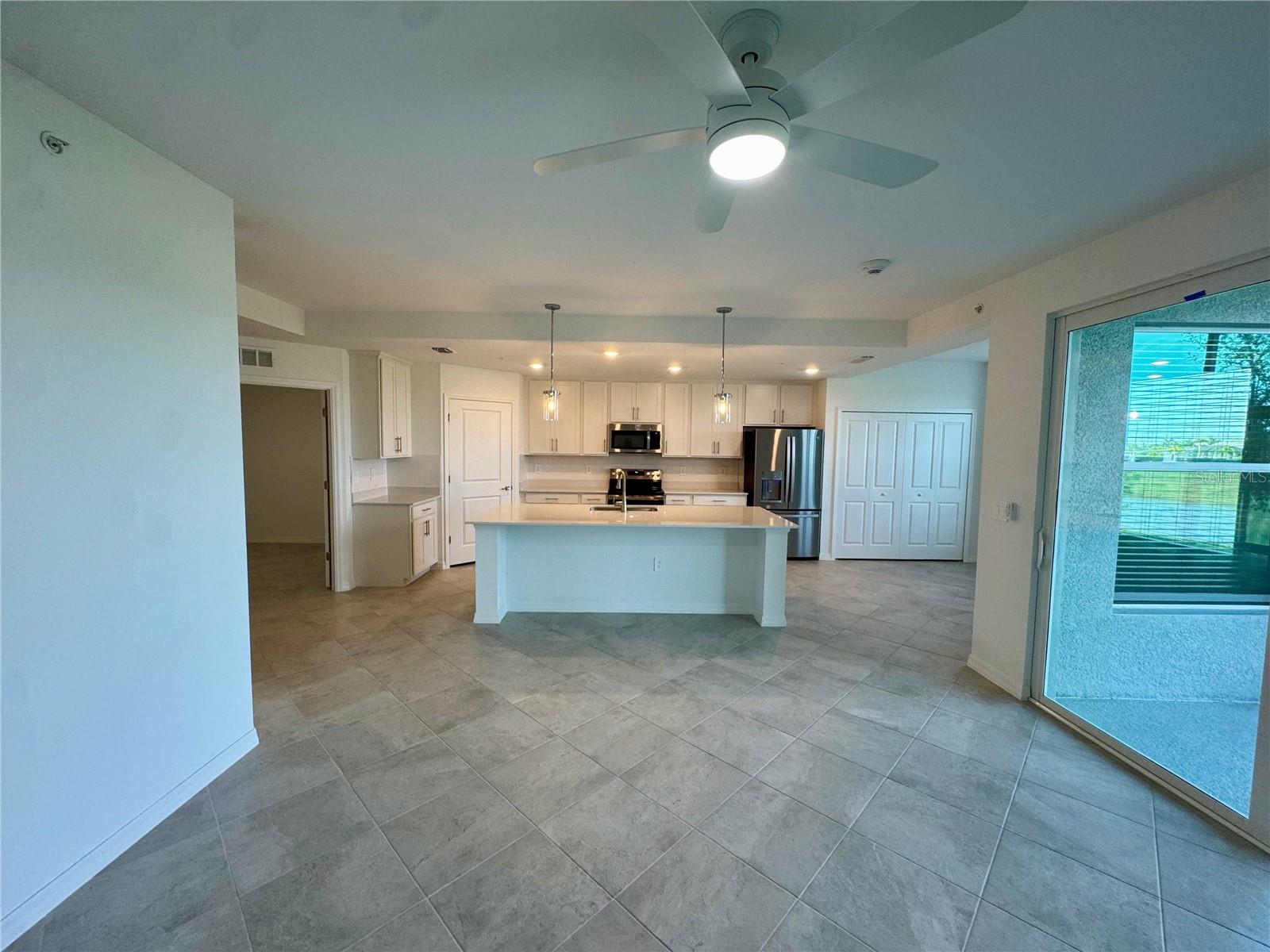 CALUSA COUNTRY CLUB - Residential Lease