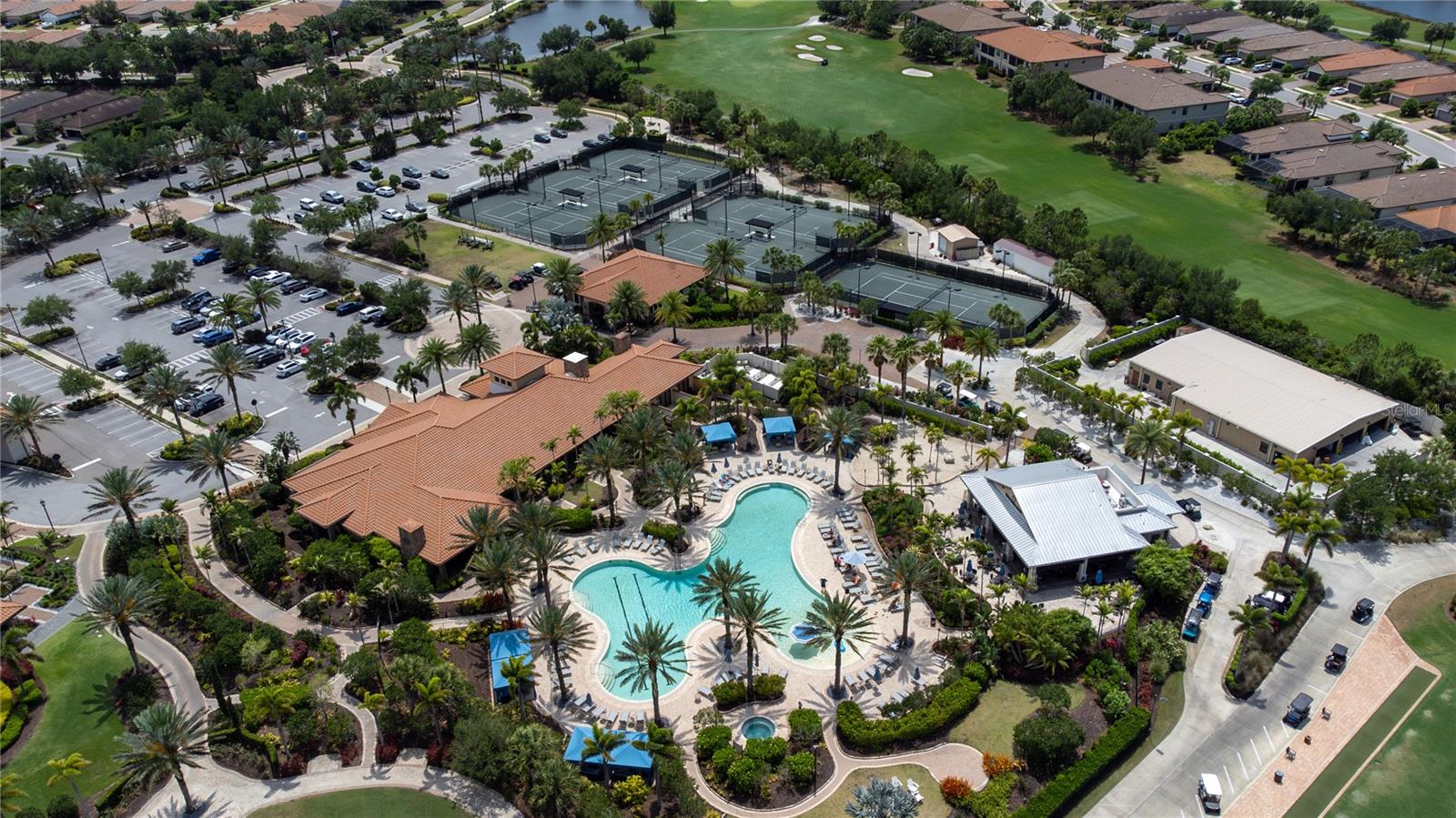 ESPLANADE GOLF AND COUNTRY CLUB - Residential