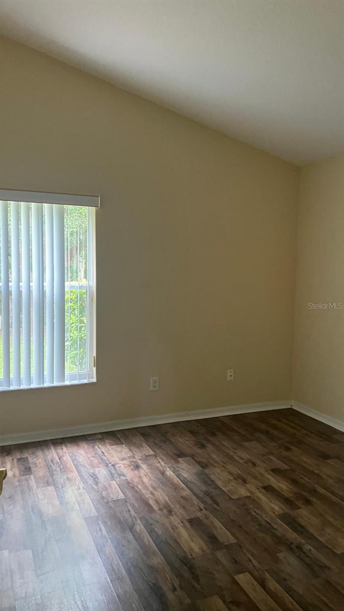 LA VINA 49 135 - Residential Lease