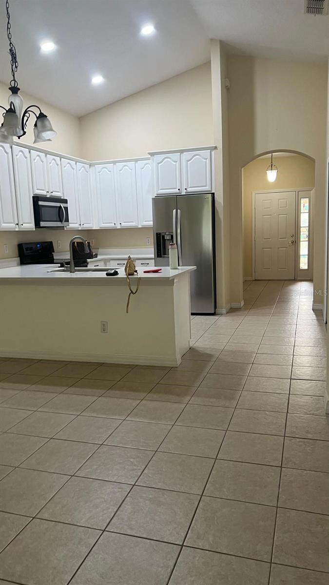 LA VINA 49 135 - Residential Lease