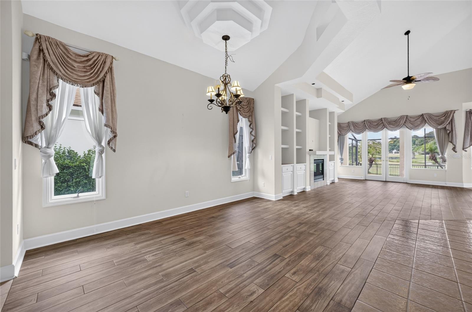 DEER ISLAND CLUB 2ND REPLAT THE - Residential