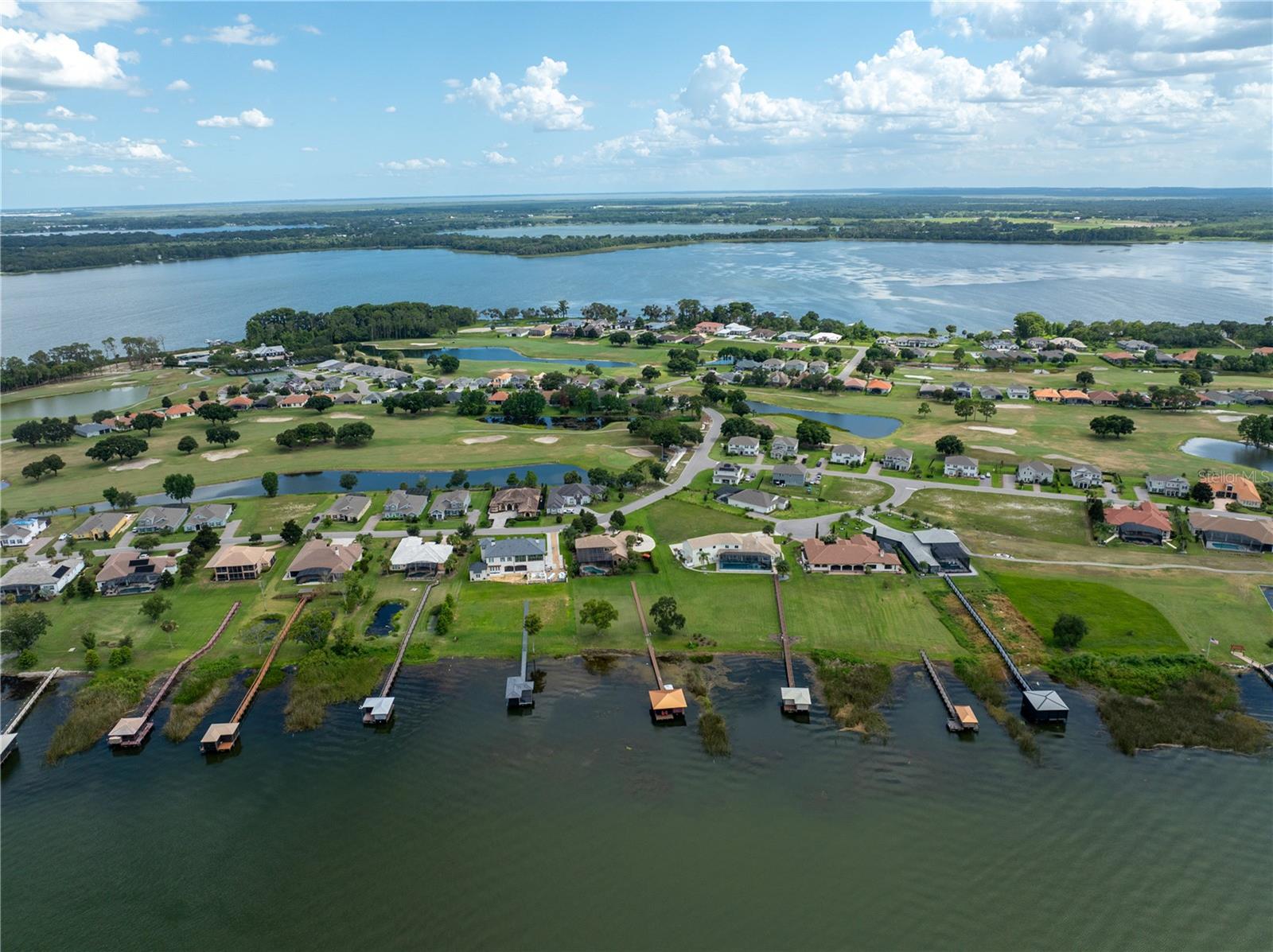 DEER ISLAND CLUB 2ND REPLAT THE - Residential