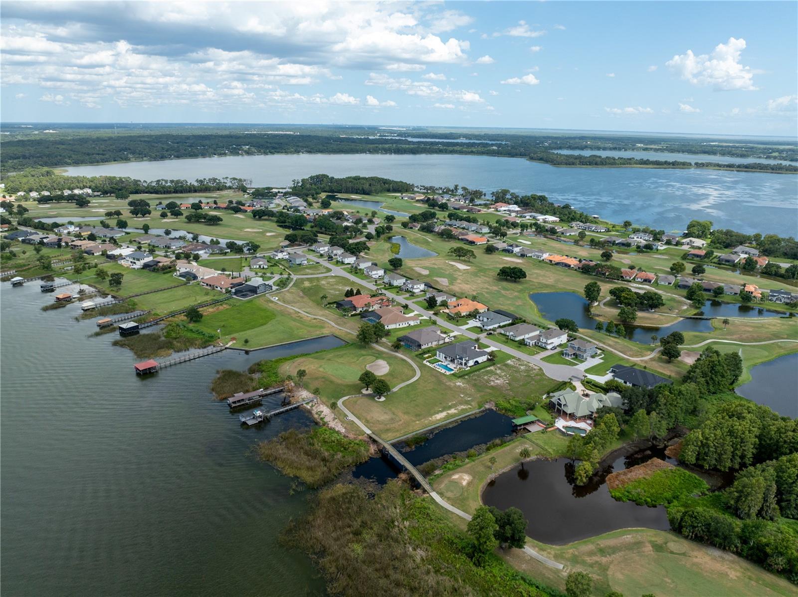DEER ISLAND CLUB 2ND REPLAT THE - Residential