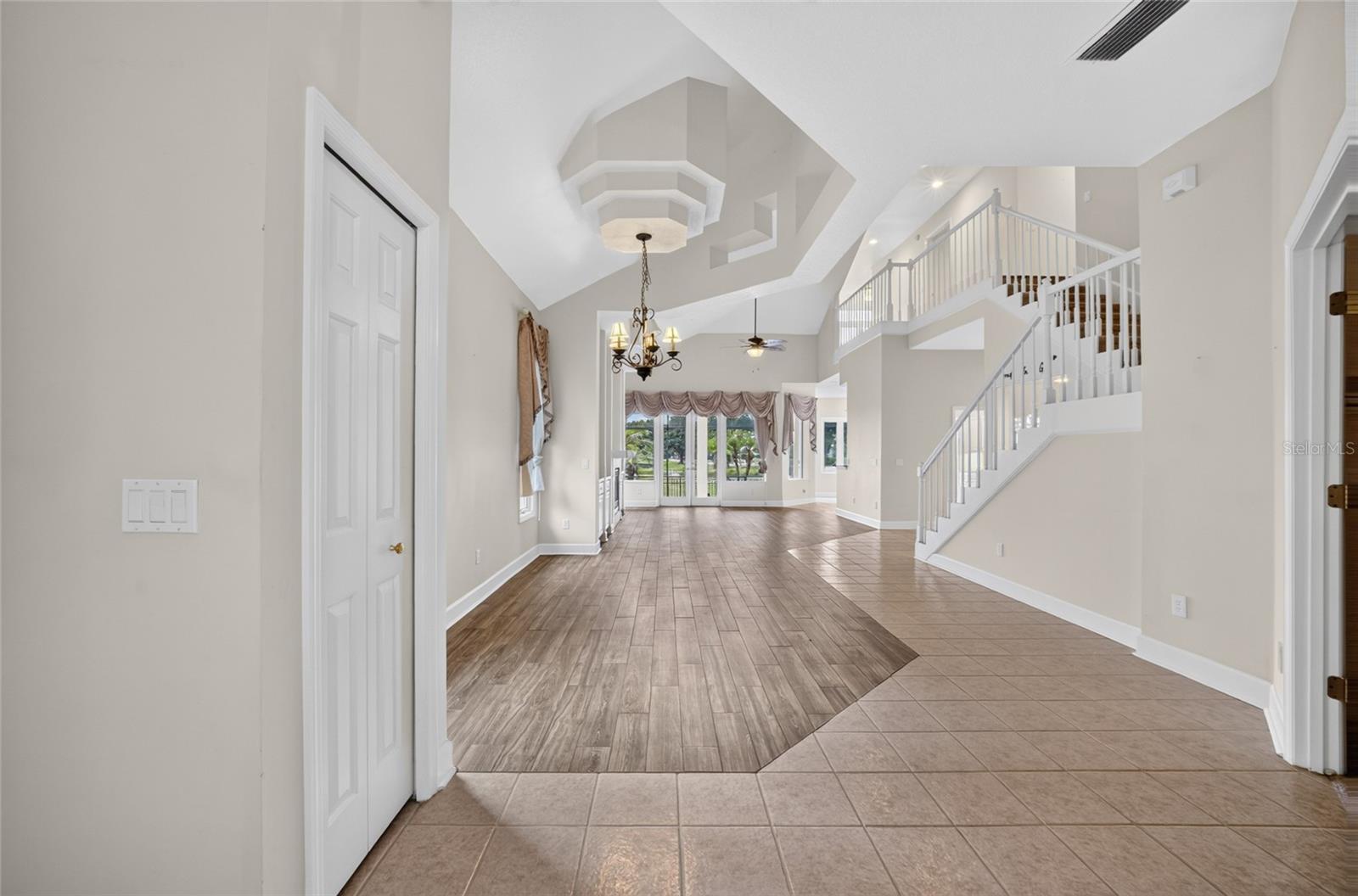DEER ISLAND CLUB 2ND REPLAT THE - Residential