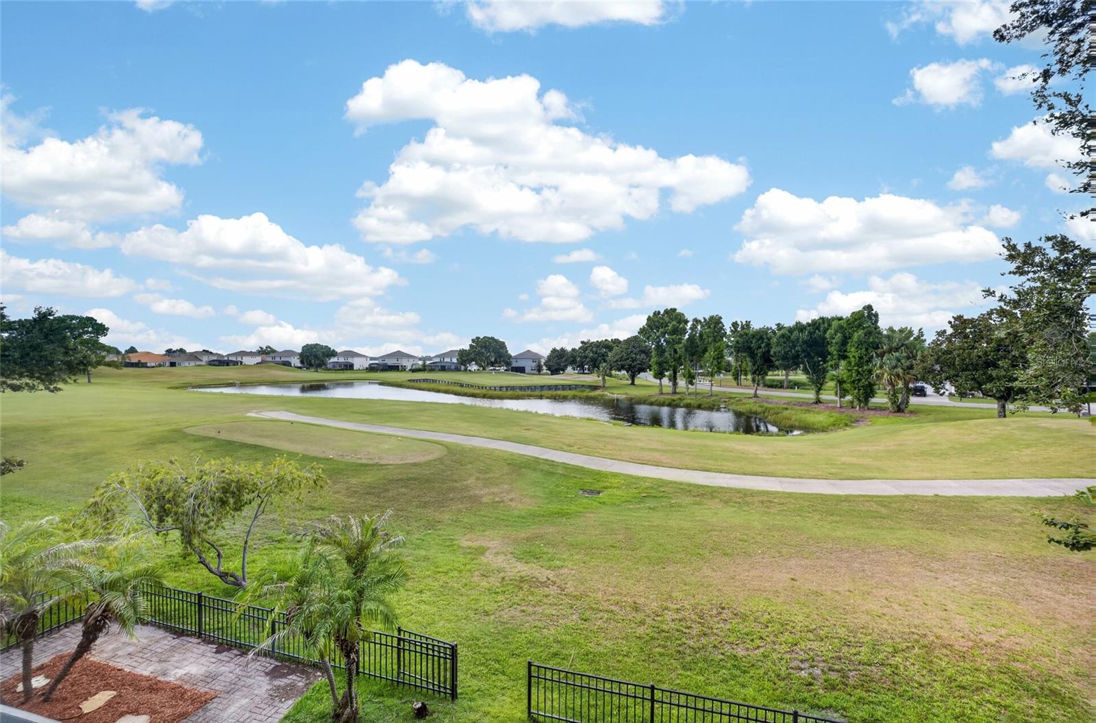 DEER ISLAND CLUB 2ND REPLAT THE - Residential
