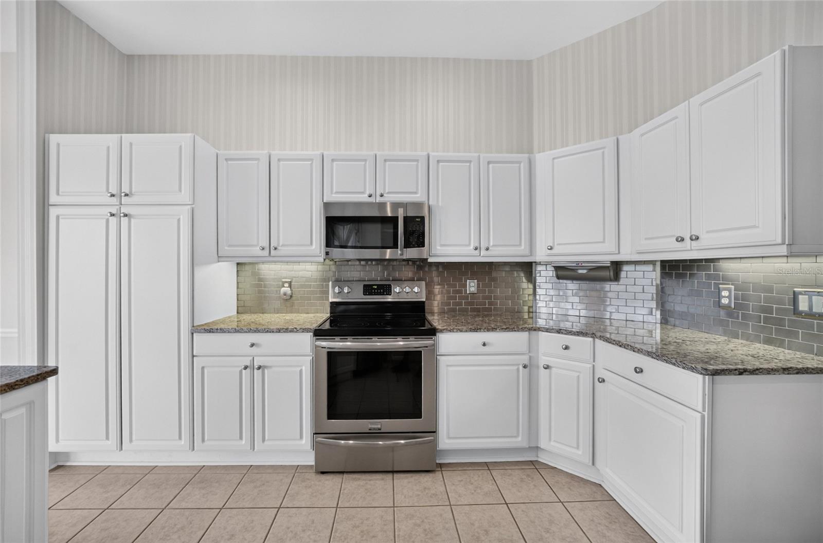 DEER ISLAND CLUB 2ND REPLAT THE - Residential