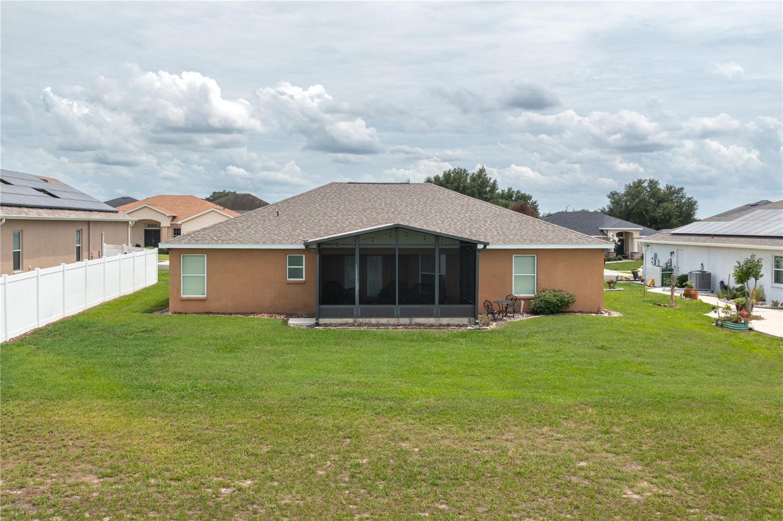 COUNTRY CLUB ESTATES - Residential