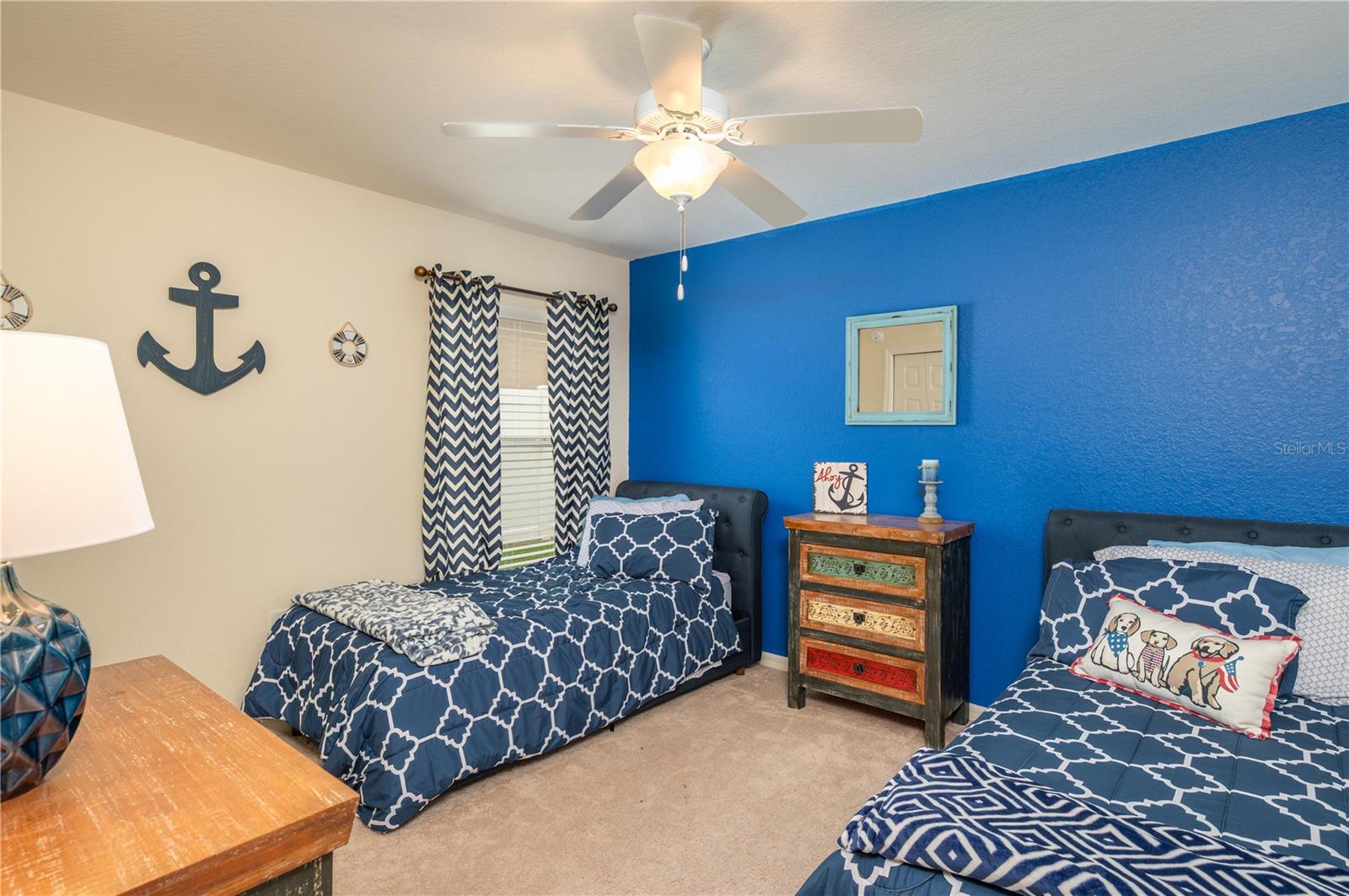 COUNTRY CLUB ESTATES - Residential