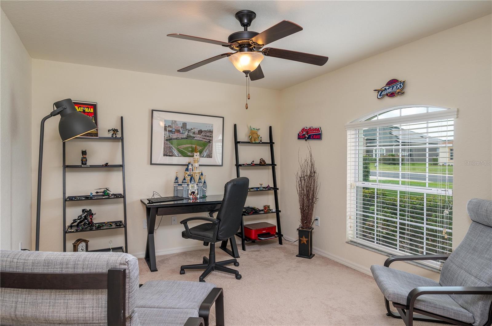 COUNTRY CLUB ESTATES - Residential