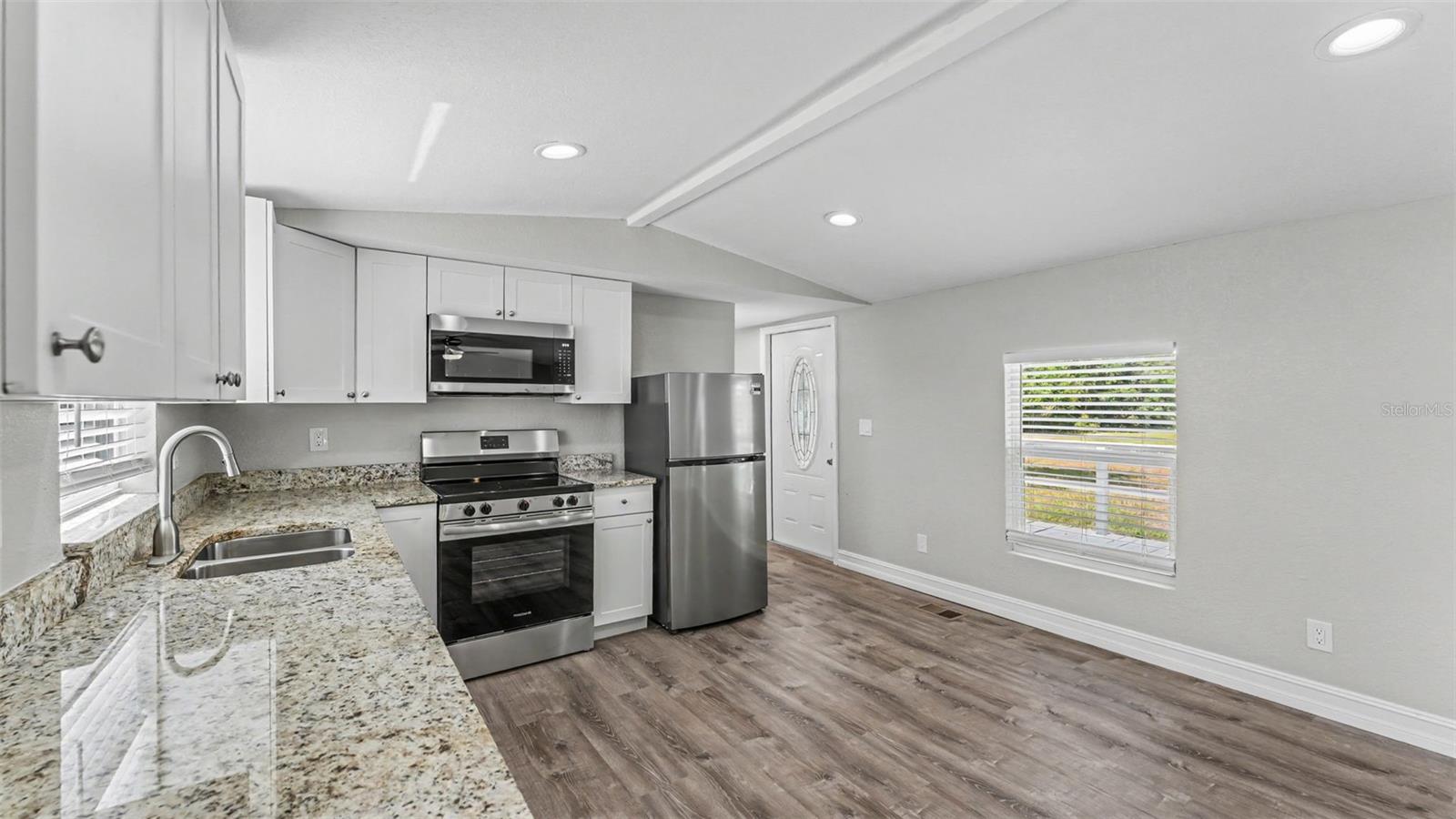 SAND RIDGE ESTATES - Residential