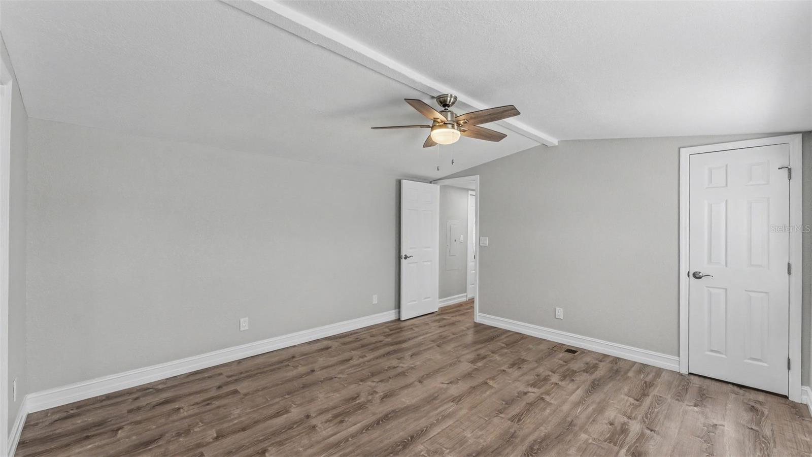 SAND RIDGE ESTATES - Residential