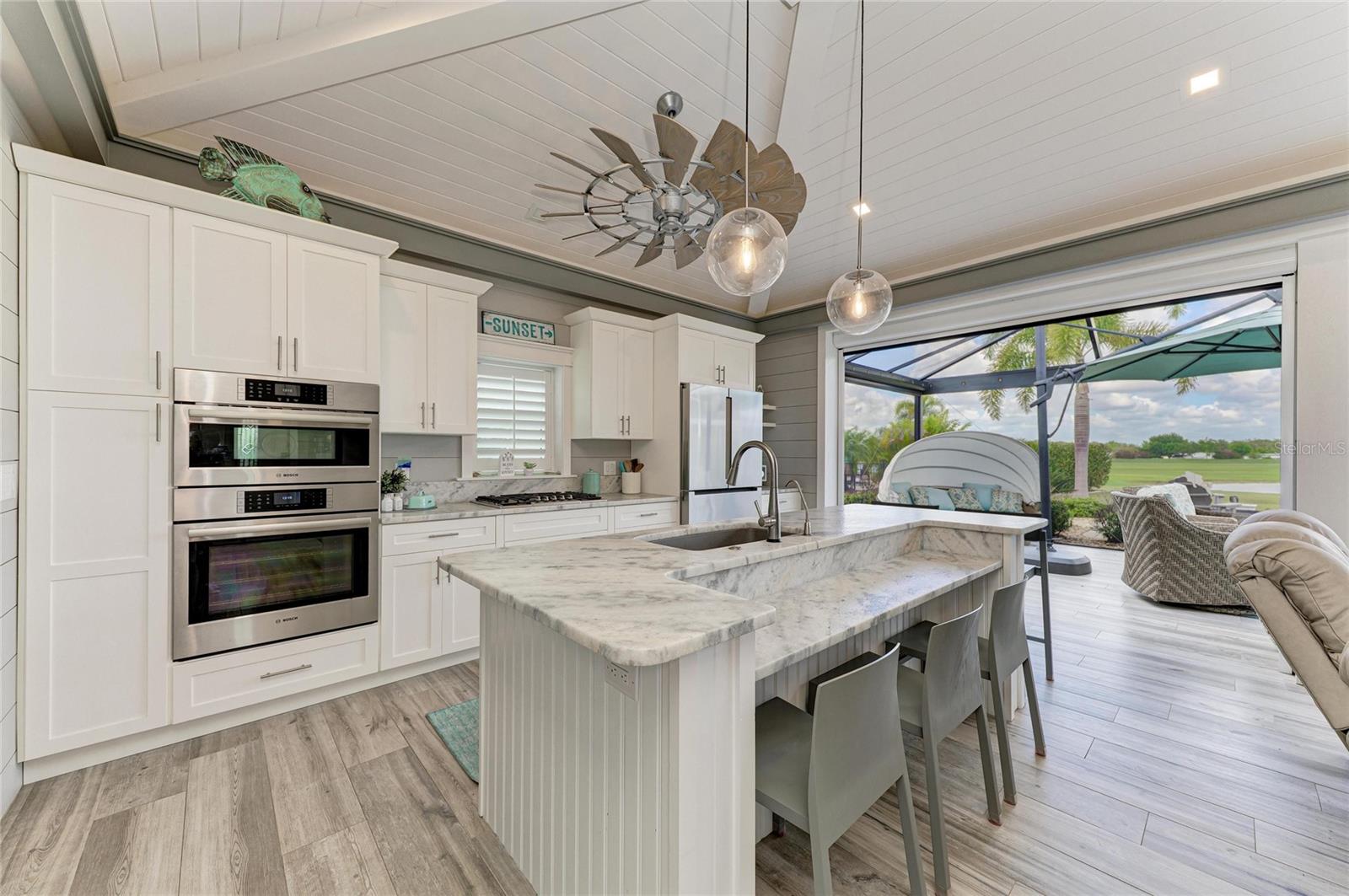 THORNTON CRK MOTORCOACH RESIDENCE - Residential