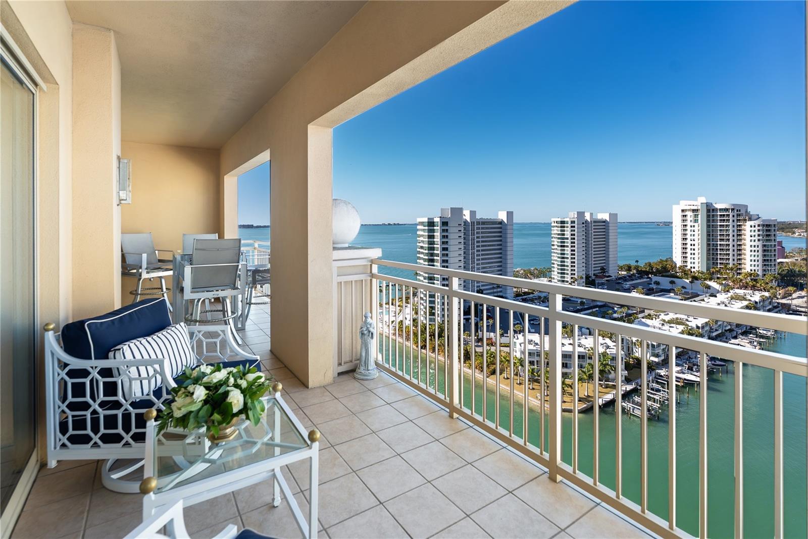 THE RESIDENCES - Residential