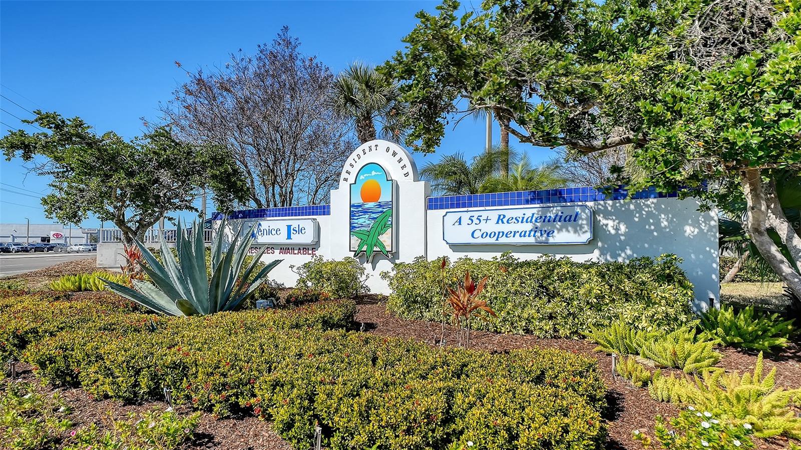 VENICE ISLE - Residential
