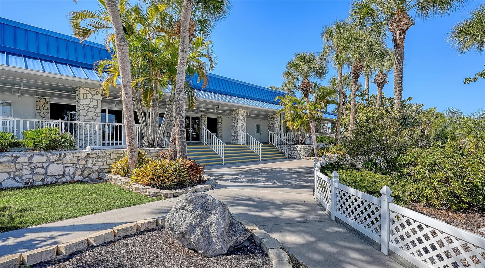 VENICE ISLE - Residential