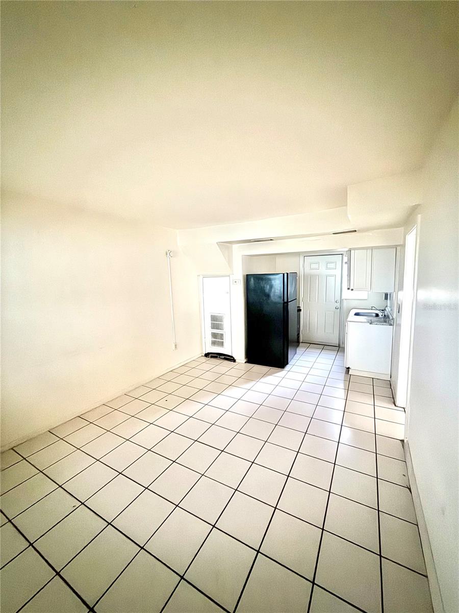 GLENWOOD PARK - Residential Lease