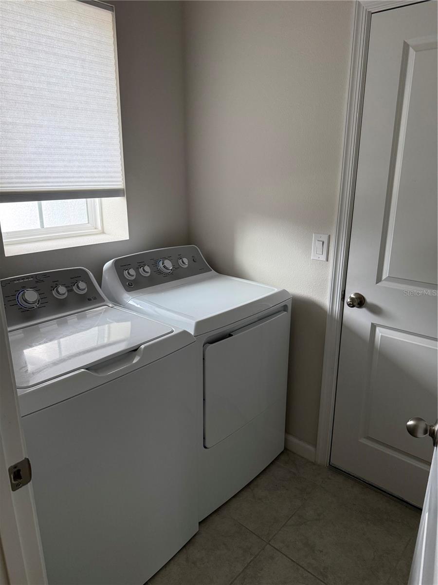 LAKEWOOD PARK PH 1 - Residential Lease