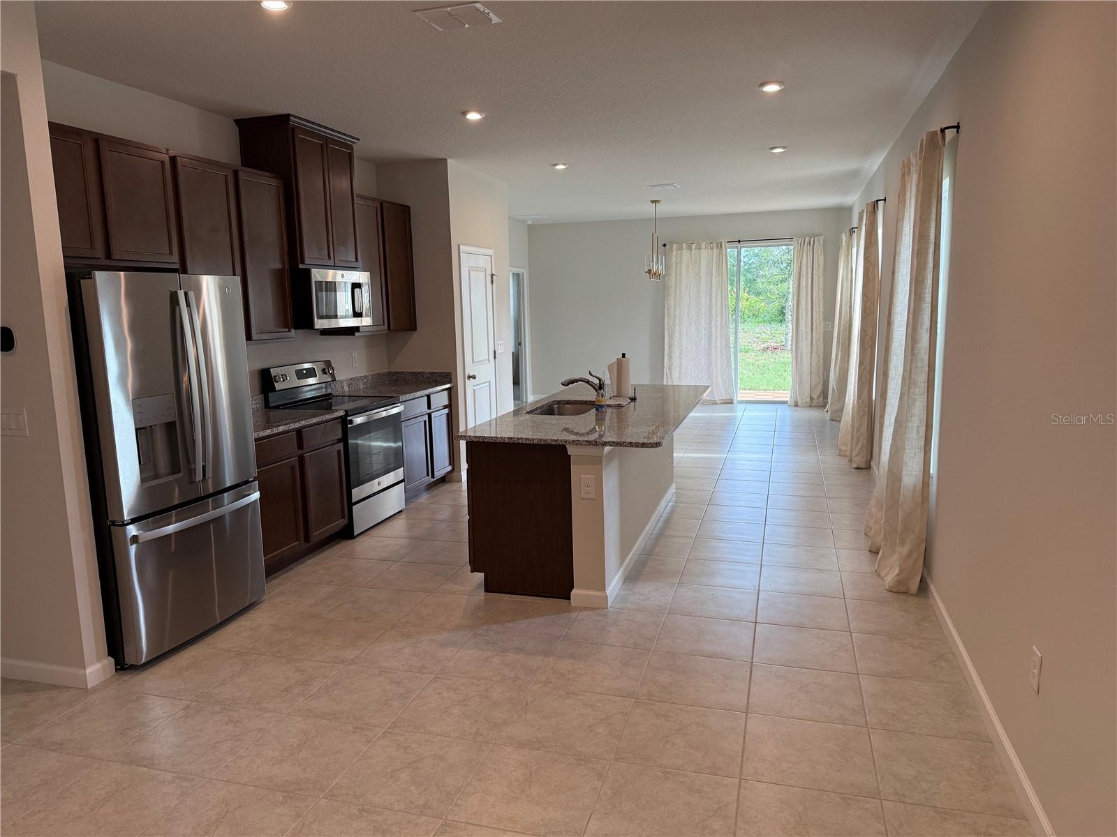 LAKEWOOD PARK PH 1 - Residential Lease