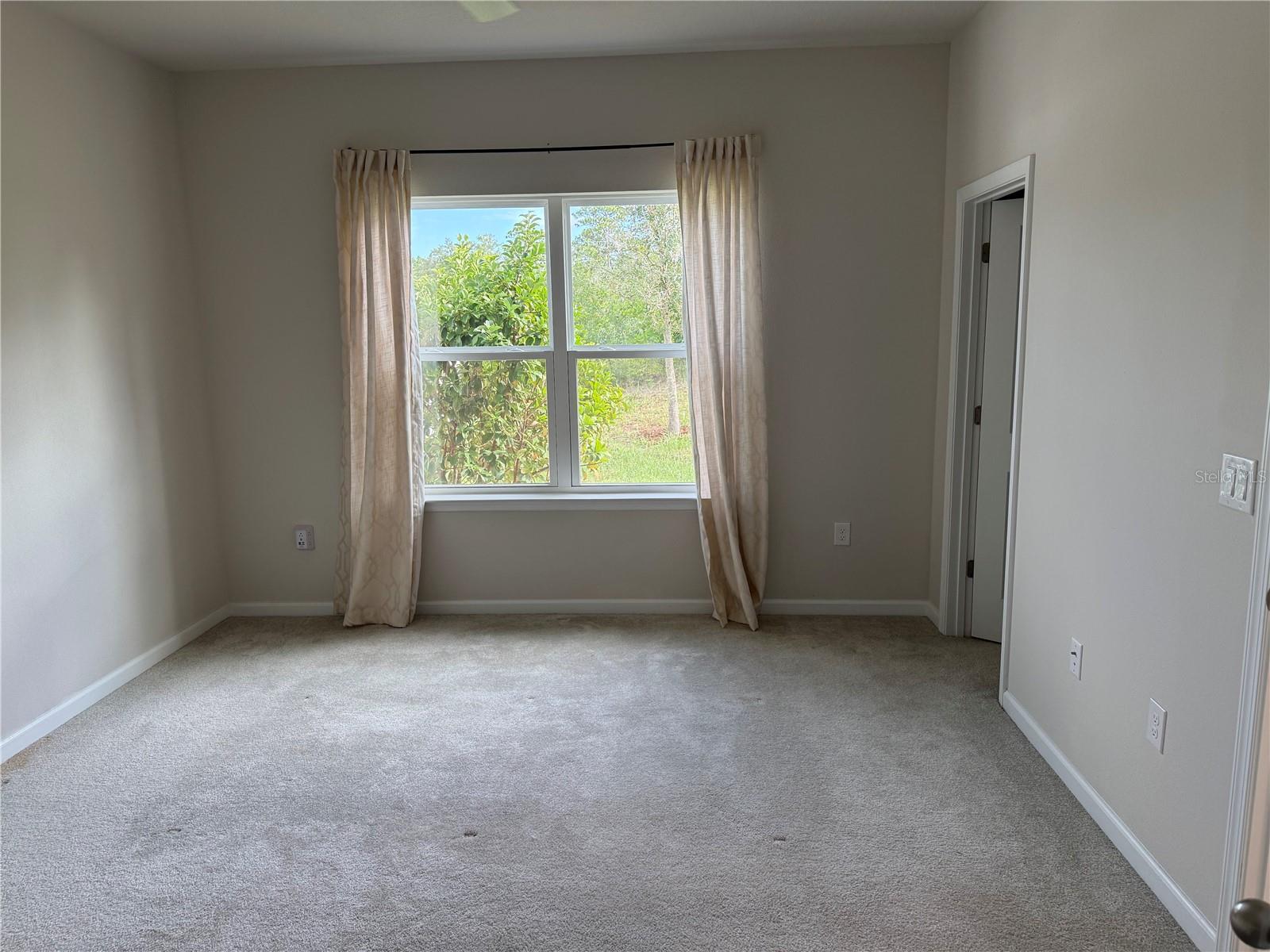 LAKEWOOD PARK PH 1 - Residential Lease