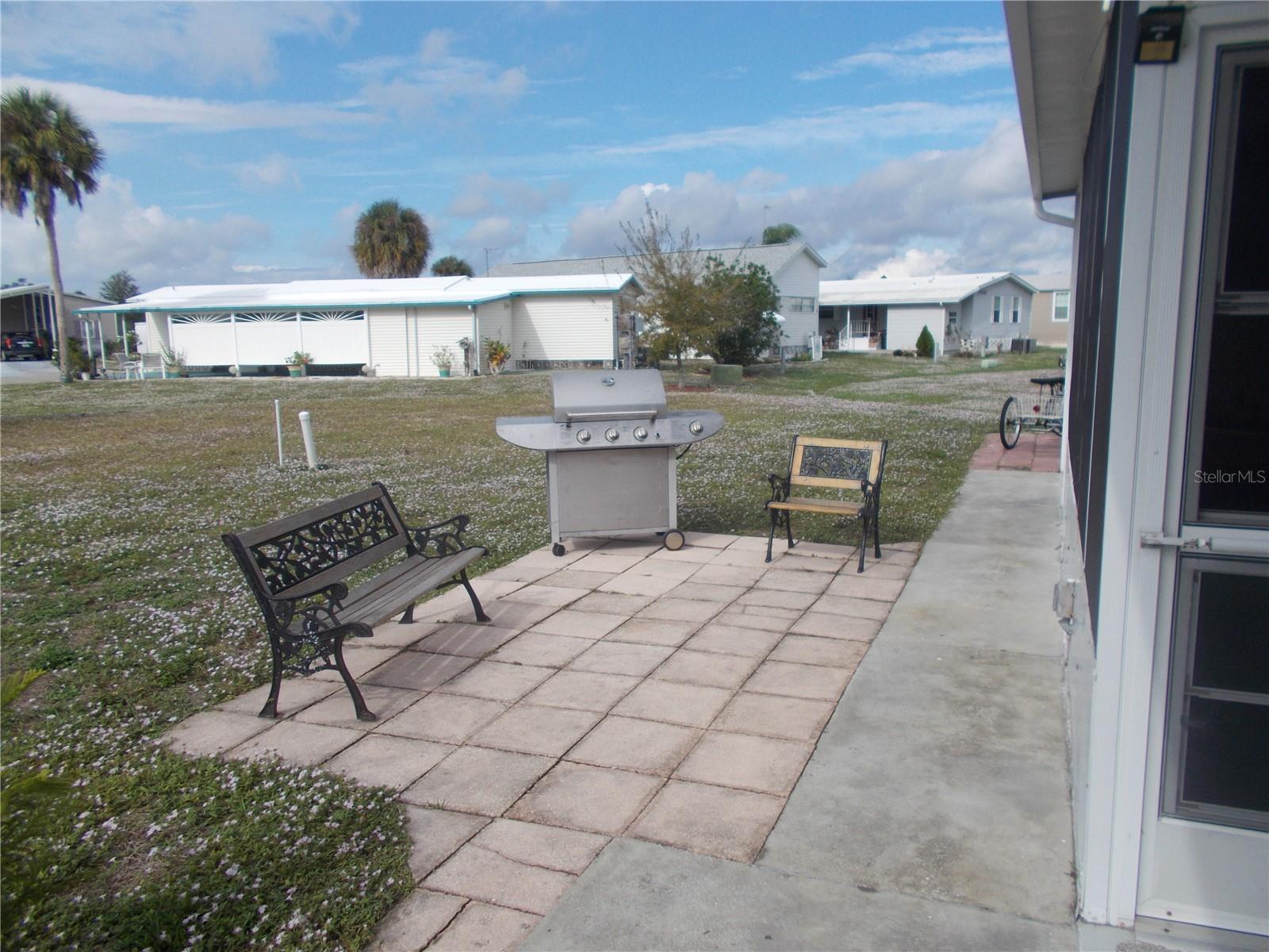 HOLIDAY PARK - Residential