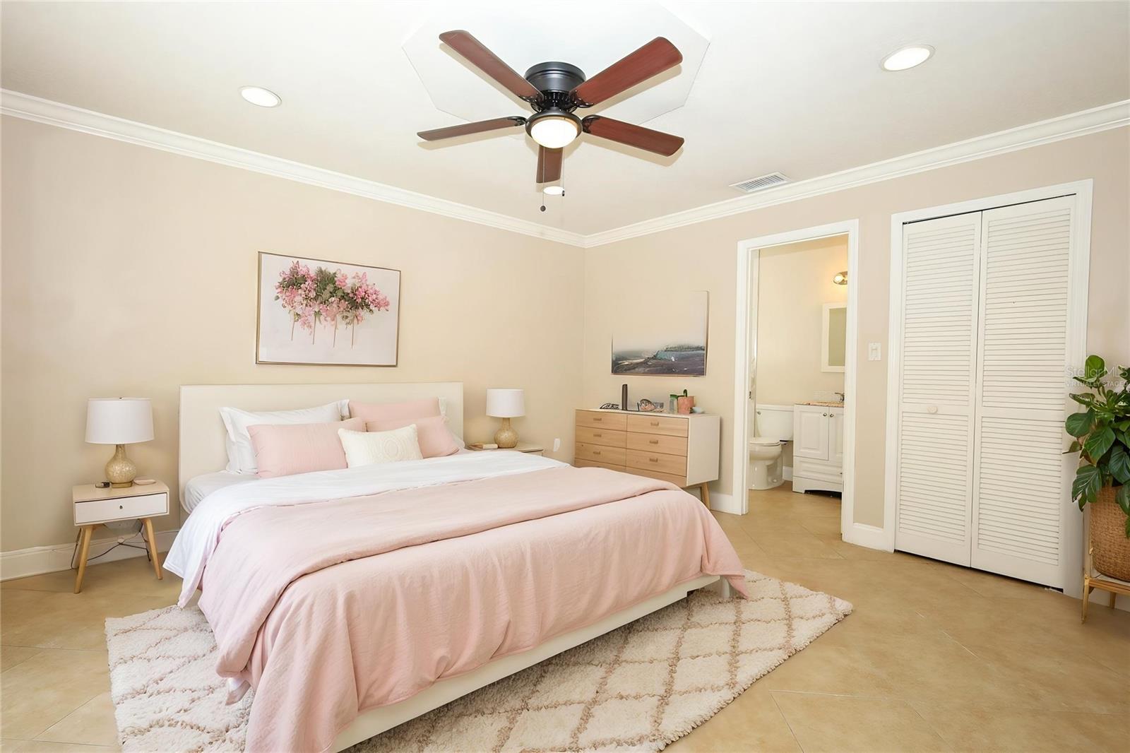 ALAFAYA WOODS - Residential
