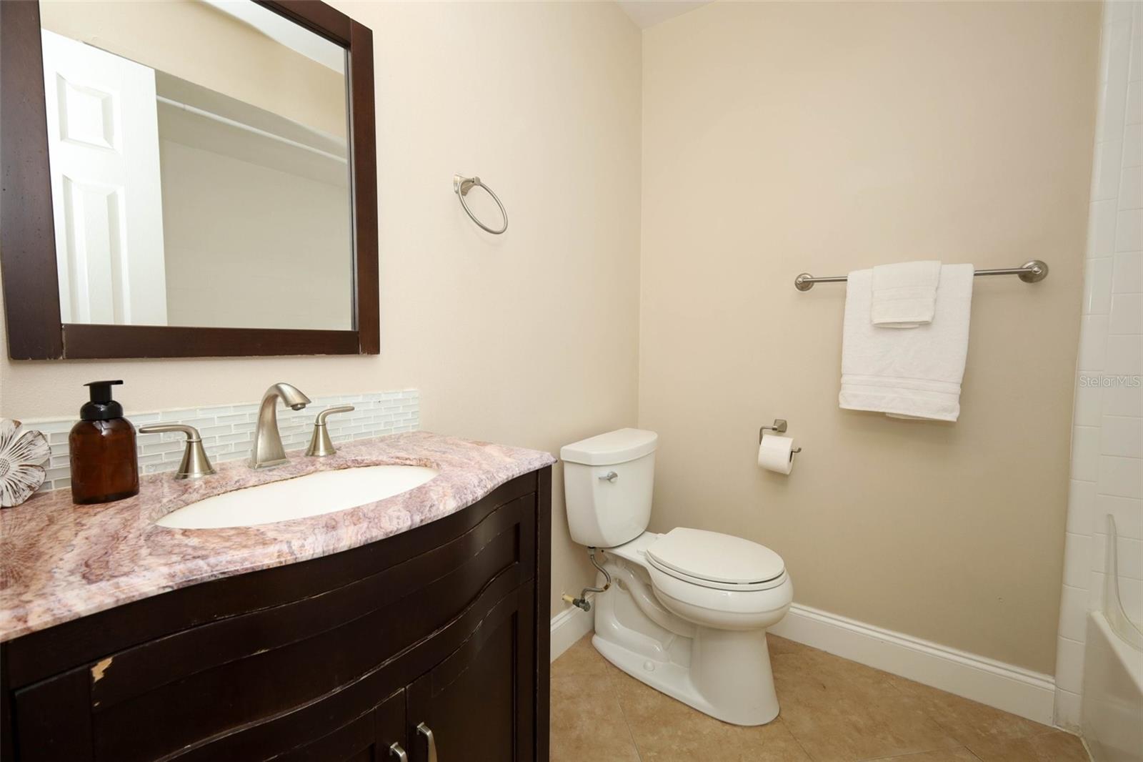 ALAFAYA WOODS - Residential
