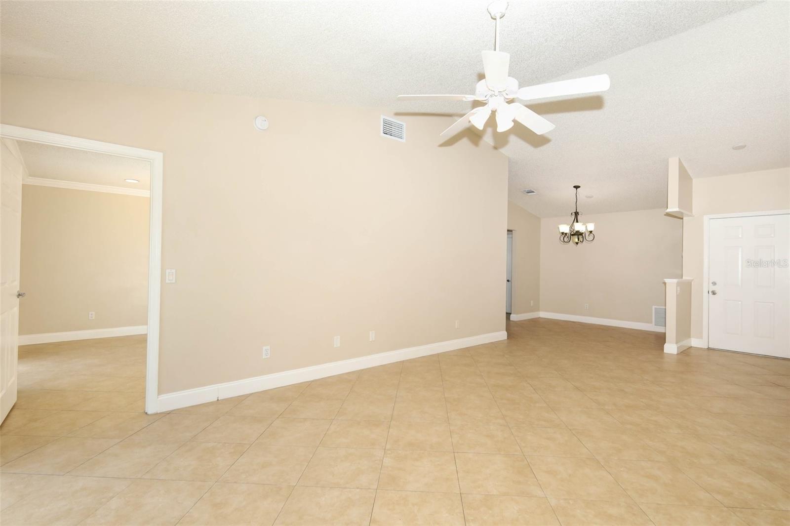 ALAFAYA WOODS - Residential