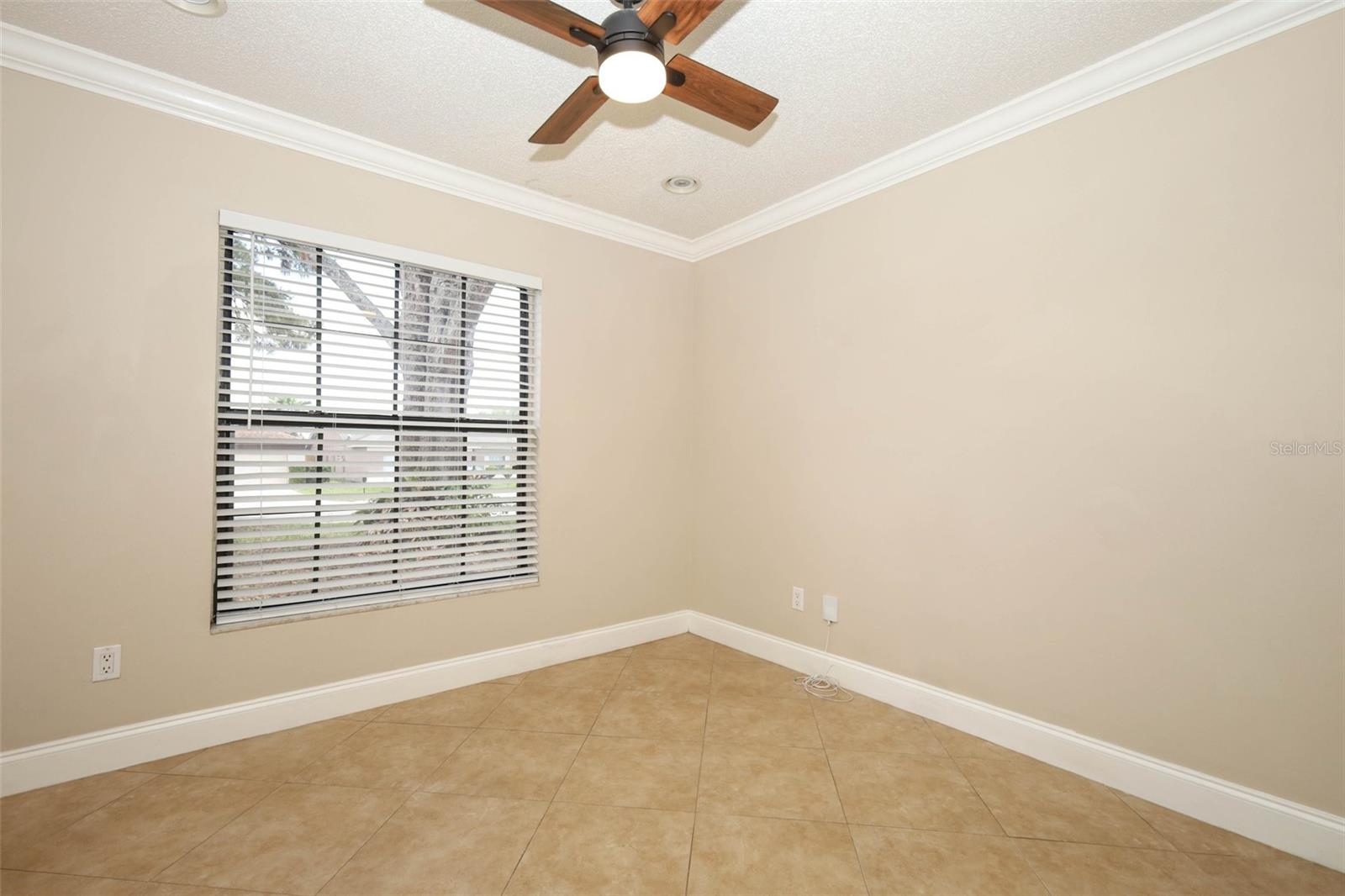 ALAFAYA WOODS - Residential