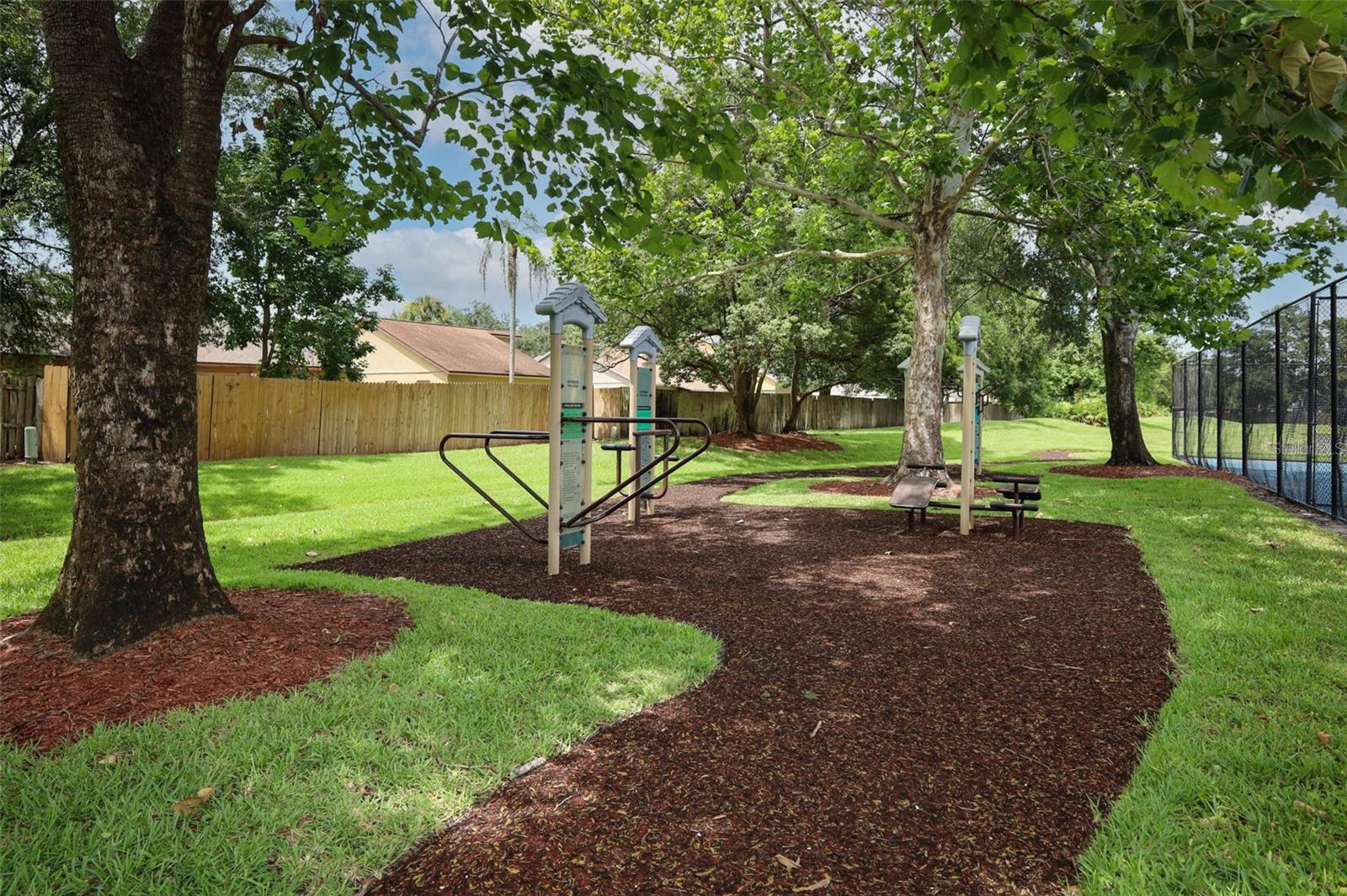 ALAFAYA WOODS - Residential