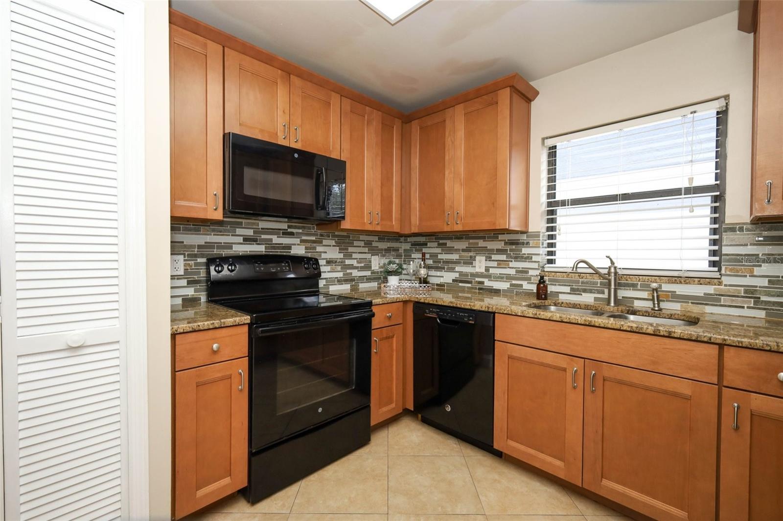 ALAFAYA WOODS - Residential