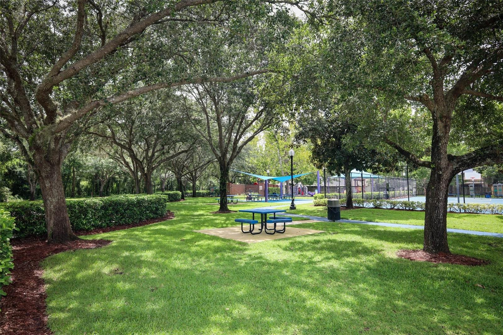 ALAFAYA WOODS - Residential
