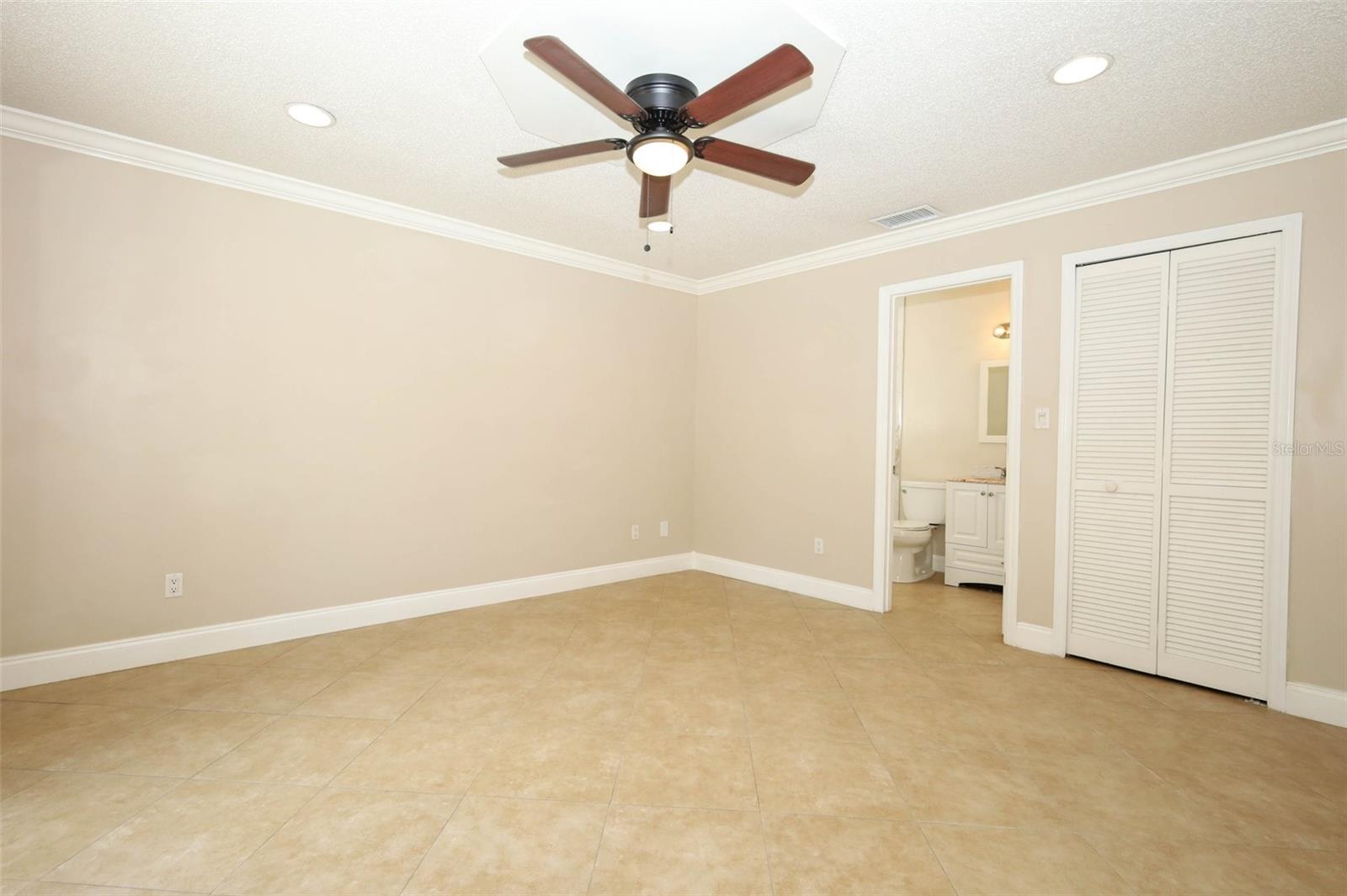 ALAFAYA WOODS - Residential