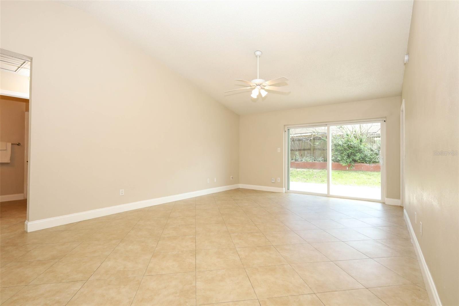 ALAFAYA WOODS - Residential