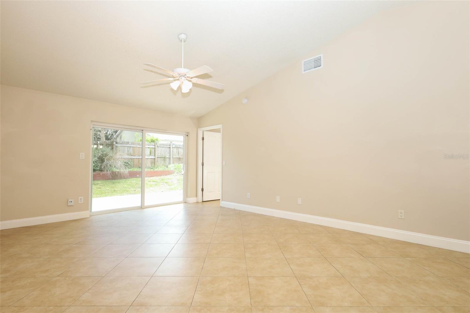 ALAFAYA WOODS - Residential