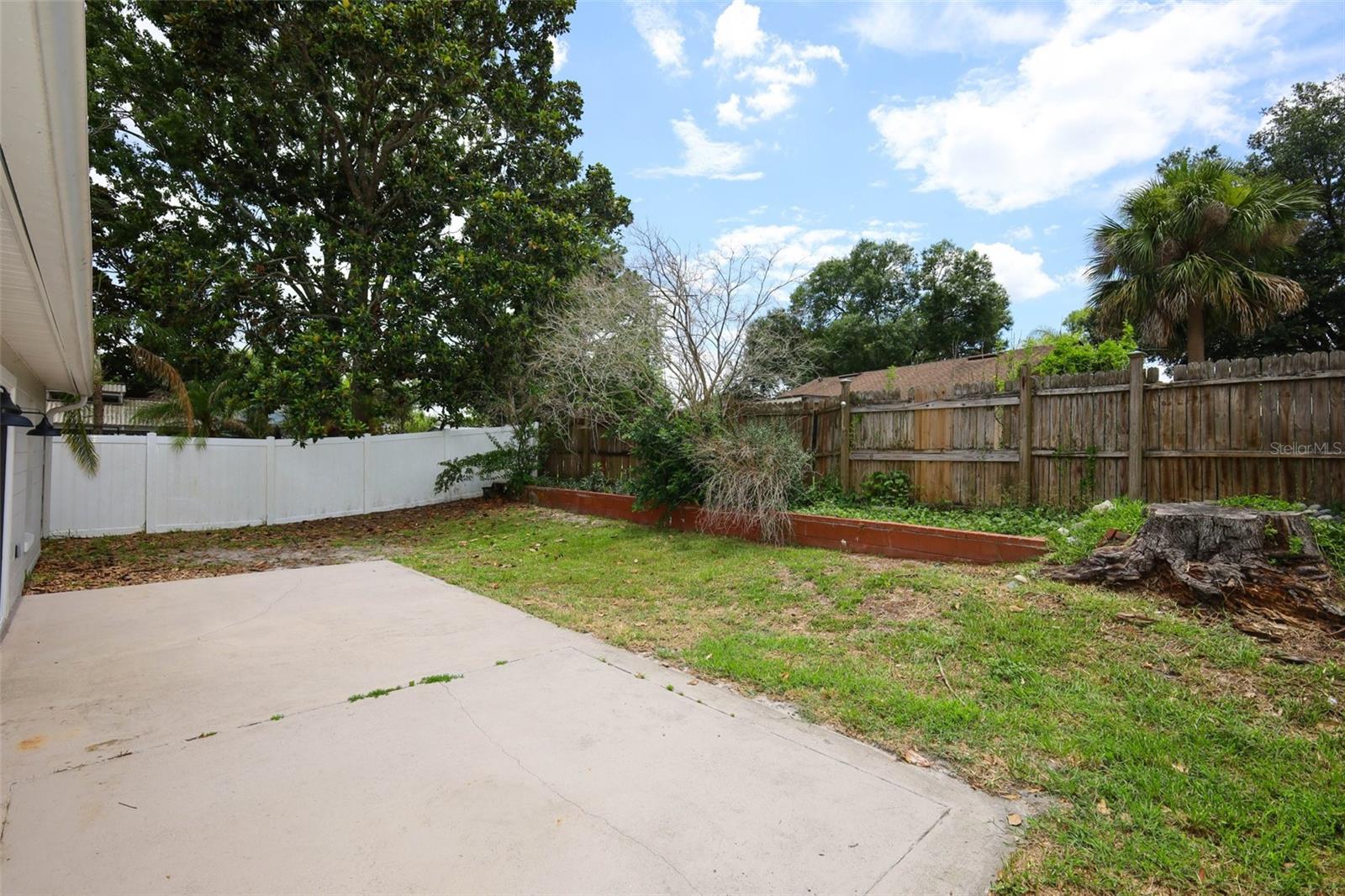 ALAFAYA WOODS - Residential