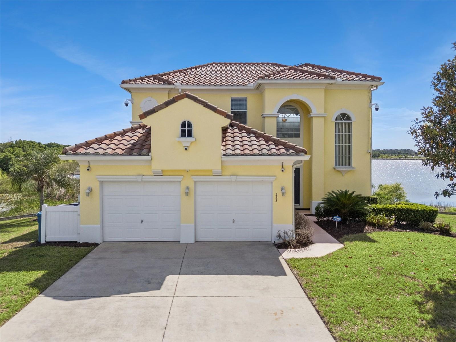 CALABAY PARC AT TOWER LAKE - Residential