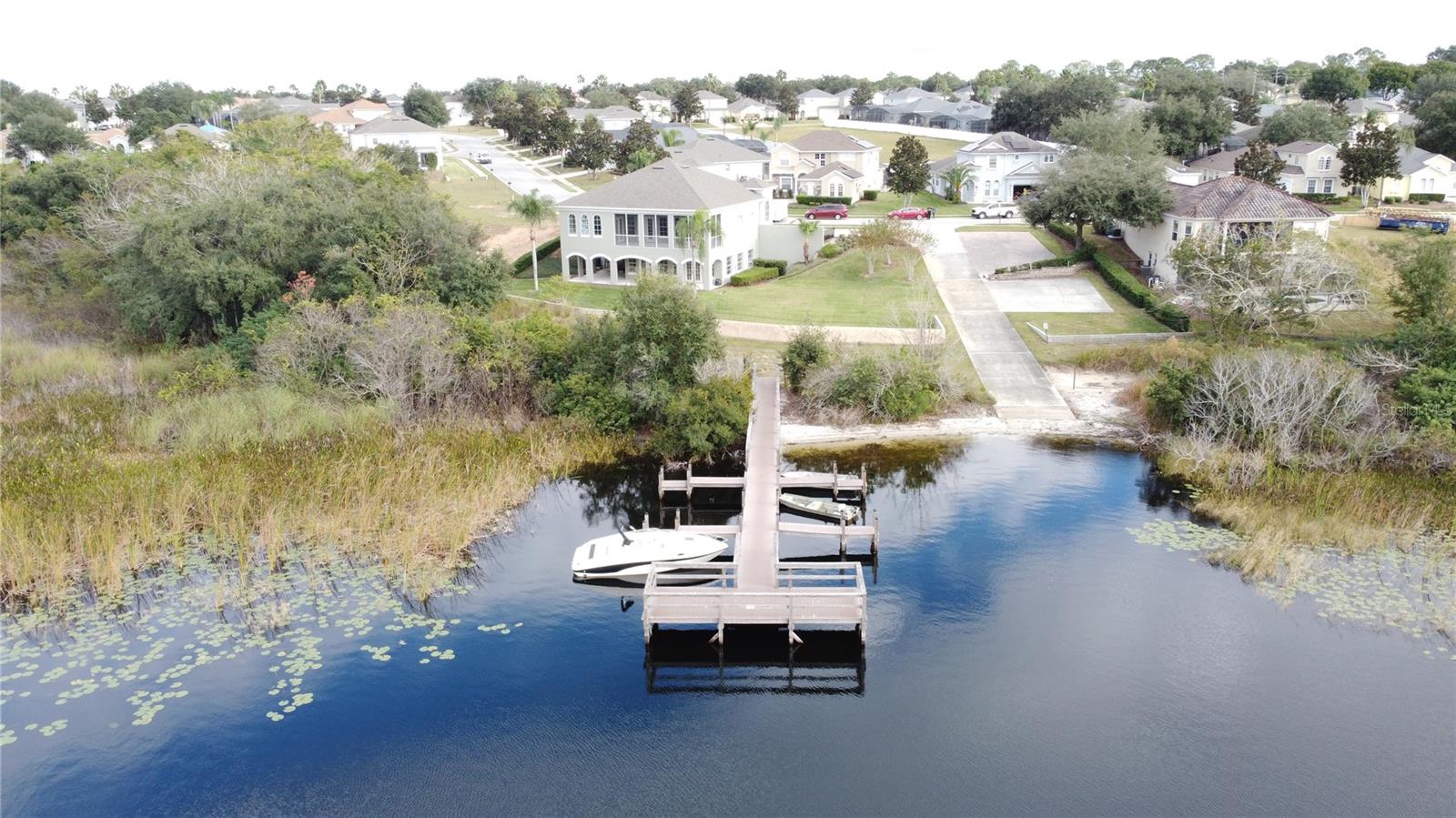 CALABAY PARC AT TOWER LAKE - Residential