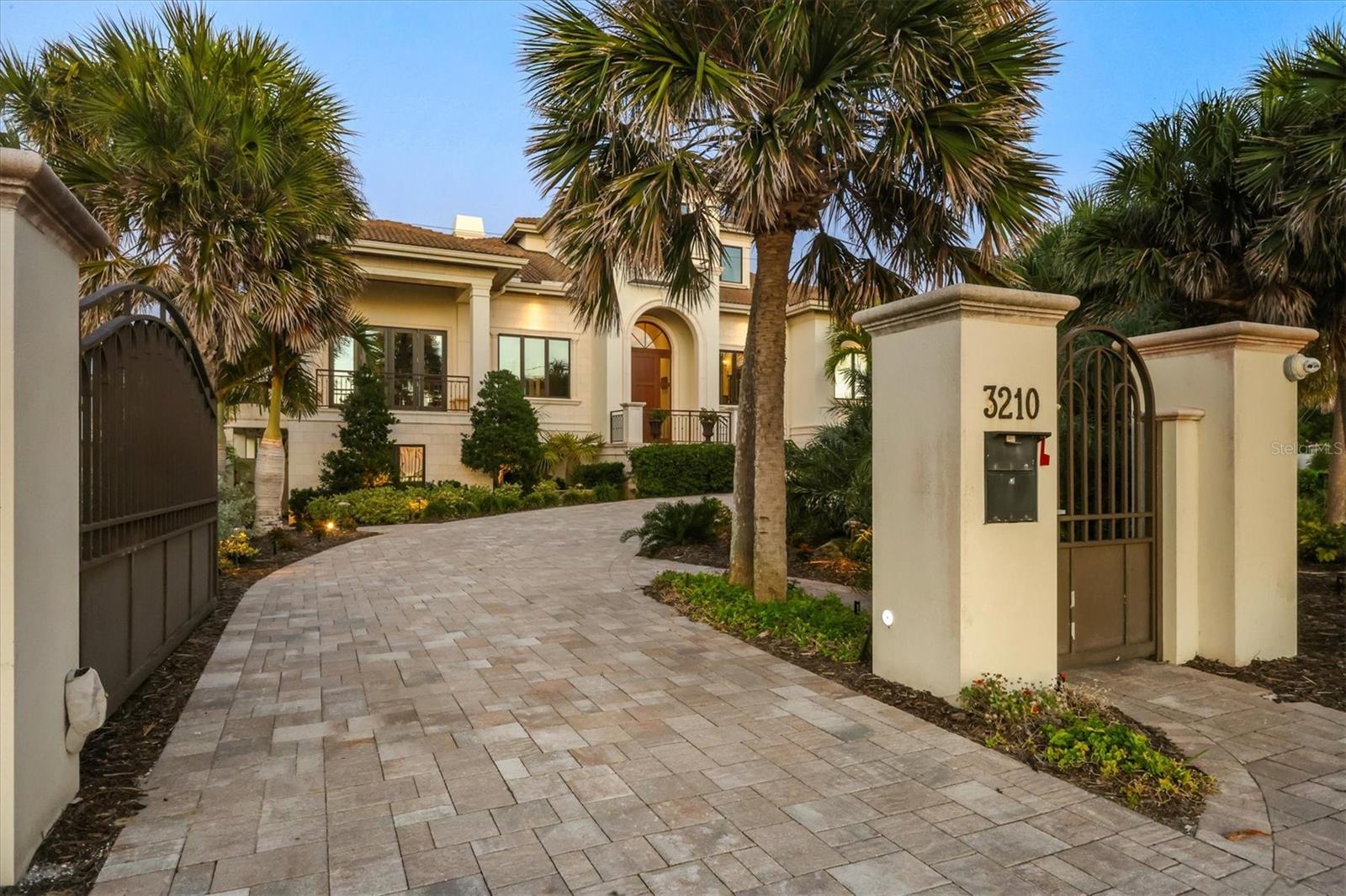 CASEY KEY - Residential