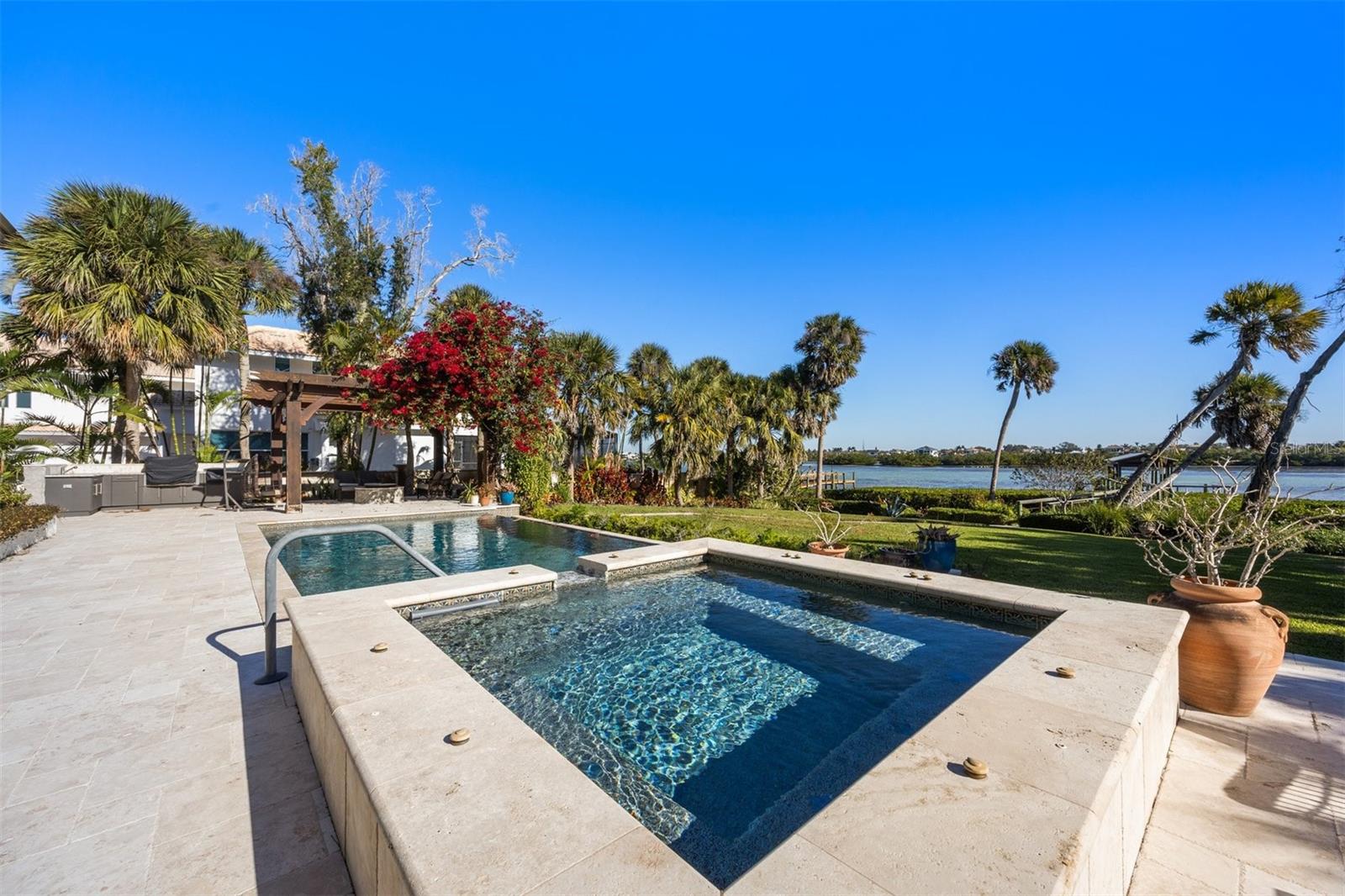CASEY KEY - Residential