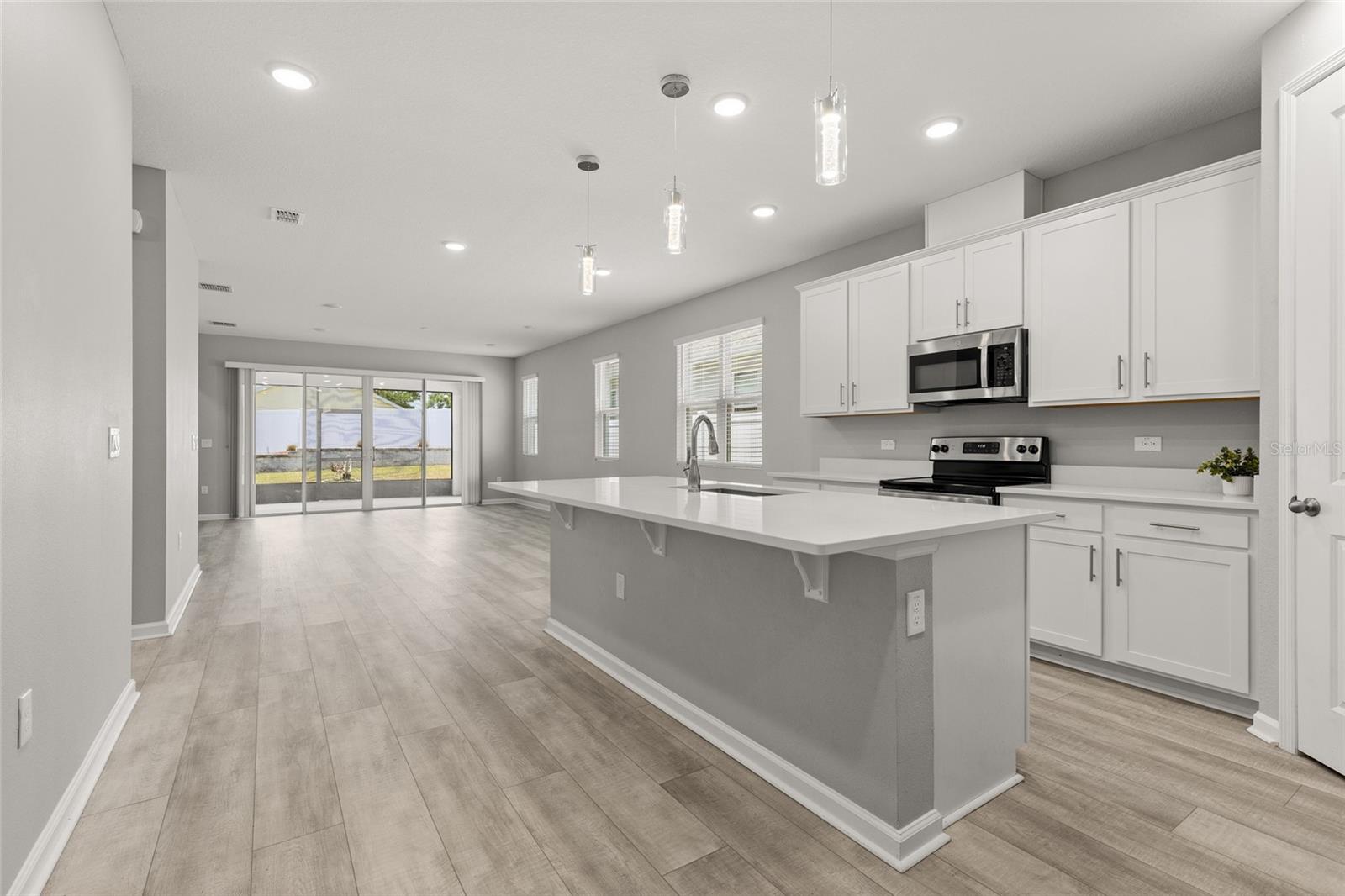 SEASONS/SILVER BASIN - Residential