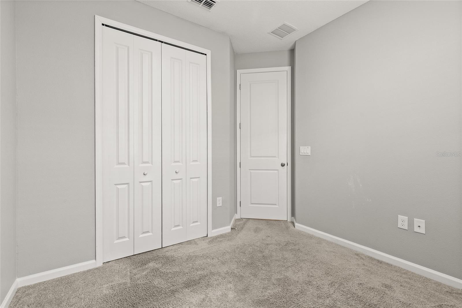 SEASONS/SILVER BASIN - Residential