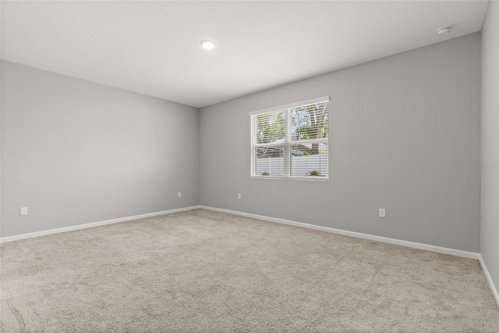 SEASONS/SILVER BASIN - Residential