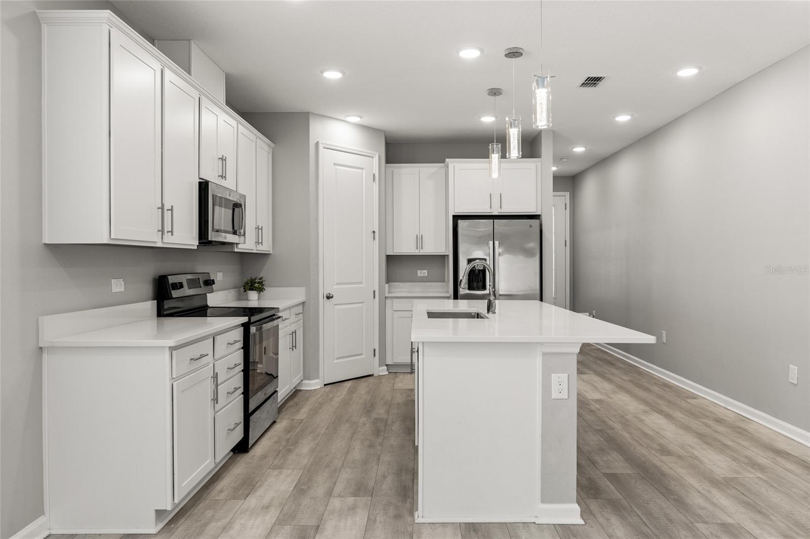 SEASONS/SILVER BASIN - Residential