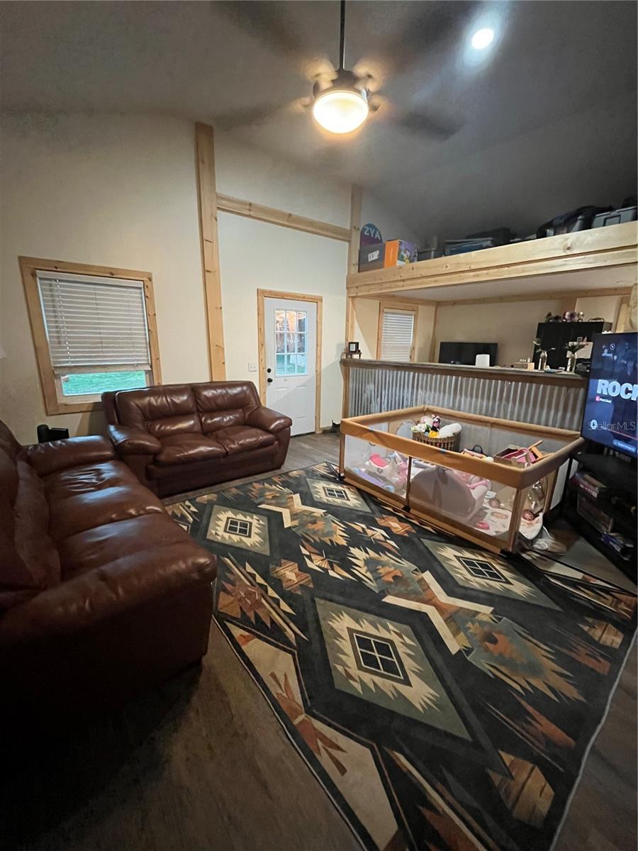 PINEWOOD ESTATES PH 2 - Residential